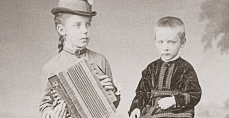 Berühmte Geschwister der seligen Maria Teresa Ledóchowska: Maria Teresa und Ignacy spielen zusammen