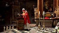 Monsignore Dr. Ewald Huscava geht in Pension. Er war Domprediger in Sankt Stephan in Wien, Pfarrvikar der Donaucitykirche und Dozent für Homiletik. 