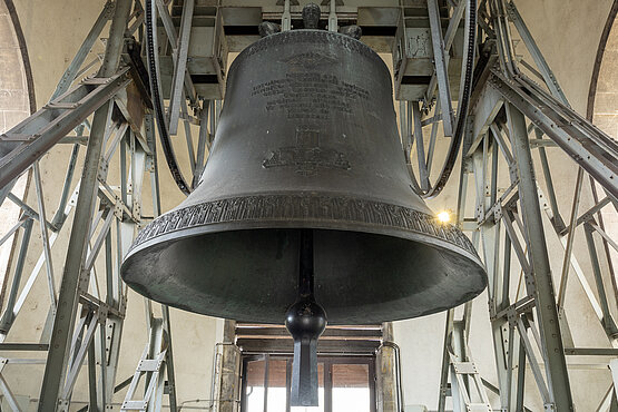 Die Pummerin läutet das neue Jahr 2026 ein. 