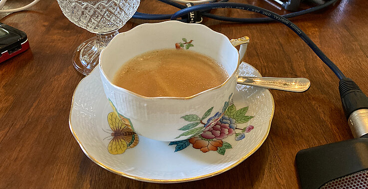 Kaffeestasse aus dem Service Victoria von Herdend. 
