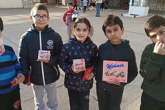 Hilfe vor Ort im Advent: Süße Freude für die Kinder im Libanon.
