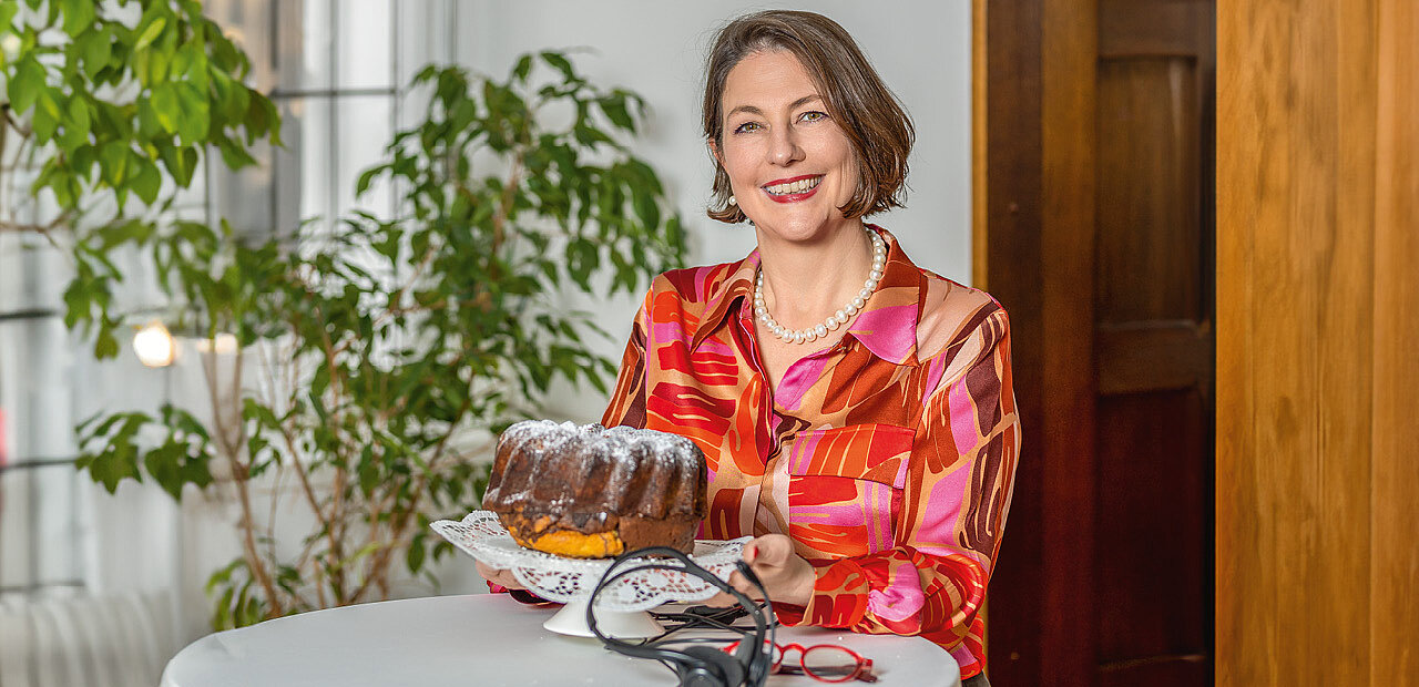 Sophie Lauringer mit Marmorgugelhupf