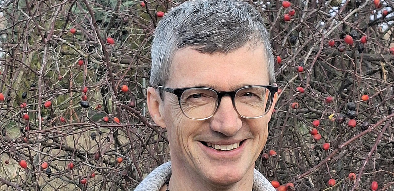 Klaus Eichardt-Ackerler hat immer schon gern ministriert, auch wochentags. Er ist Pastoralassistent in der Antonskirche in Favoriten.