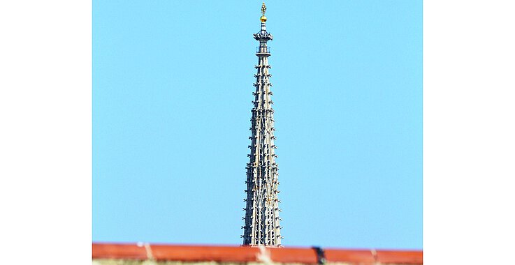 Egal aus welcher Perspektive man über die Stadt blickt – immer ragt ein Spitzerl von mir hervor, gleichsam als Fingerzeig Gottes (und ich schwöre: es ist der Zeigefinger!).