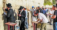 Das Judentum kennenlernen: Hierzulande oder vor Ort im Heiligen Land