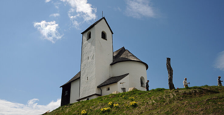 Der höchste Punkt der Hohen Salve ist wohl das Kirchturmkreuz der Johanneskapelle.   