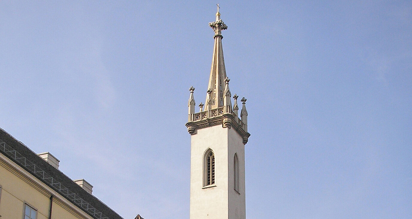 Die gotische Kirche wurde im Barock mit der Hofburg verbunden.