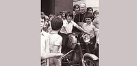 Bischof Zauner mit seinem Motorrad