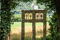 Immer wieder hat man die Möglichkeit, am Weg inne zu halten und über die Lebenswege von Jesus, Franziskus, Klara und natürlich seinen eigenen nachzudenken.