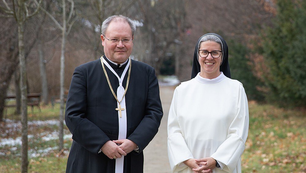 Priorin Schwester Franziska Madl wurde zur Vorsitzenden der Österreichischen Ordenskonferenz gewählt. Ihr Stellvertreter ist Propst Anton Höslinger. 