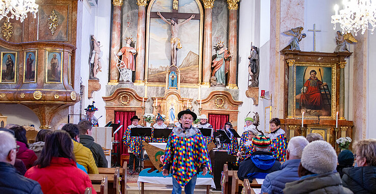 Die Frage des Gottesdienstes lautete: War Jesus ein Narr? Und mit allem, was gehört und erlebt wurde, konnte die Antwort nur lauten: Dann will auch ich ein Narr sein! 