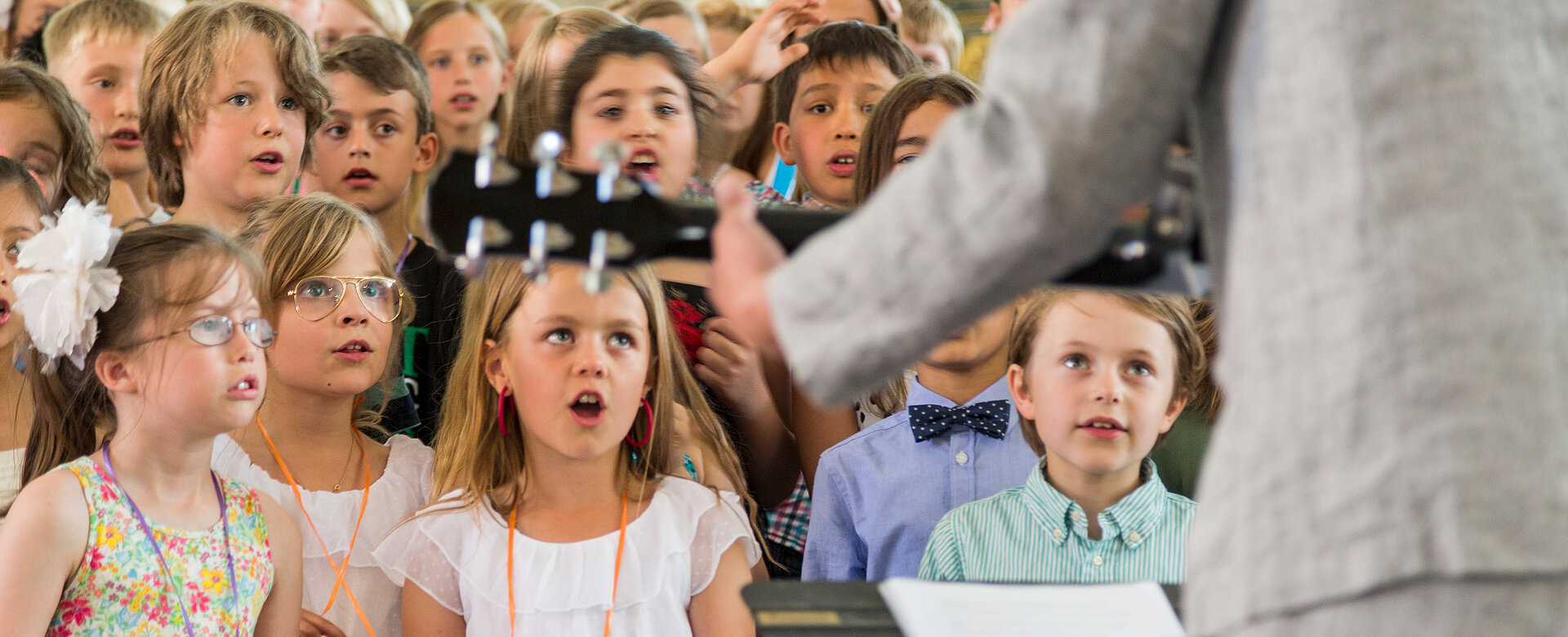 "Natürlich sind Kinder laut, wenn ihnen fad ist. Das war bei uns auch so. Aber es gab es viele Punkte, wo wir in der Messe aktiv mit dabei waren."