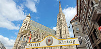 Der Stefflkirtag vor dem Stephansdom.