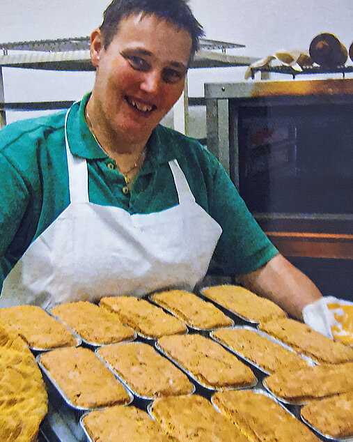 Sr. Elisabeth Strobl CS hat uns ihr Rezept für Bischofsbrot mitgeteilt.