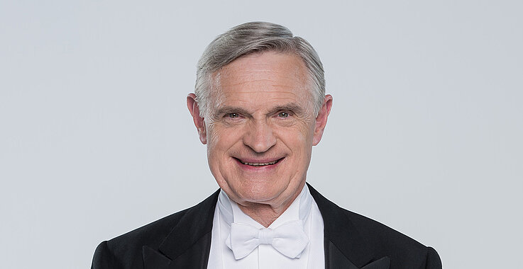 Zwischen Dancing Stars und Life-Ball: Thomas Schäfer-Elmayer ist viel unterwegs.