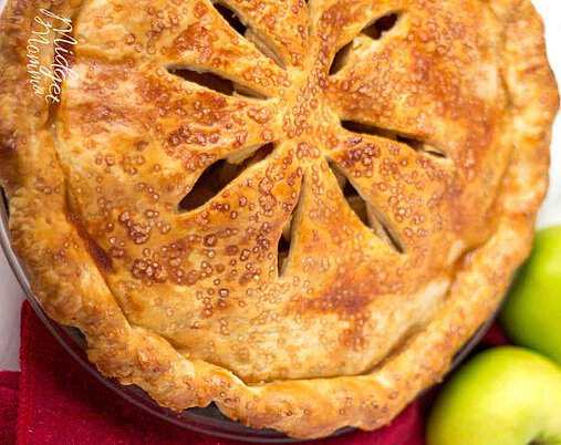 gedeckter Apfelkuchen