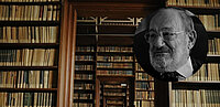 Umberto Eco und seine Bibliothek