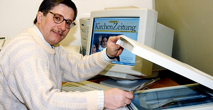 Wolfgang Linhart am Scanner