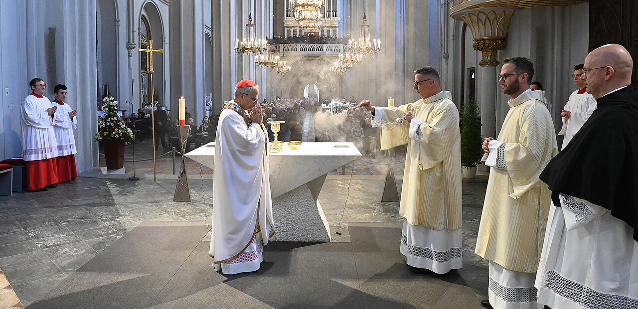 Der Papst feierte bereits in Wien: Kardinal Prevost kam im Oktober 2024 zu seinen Mitbrüdern in die Augustinerkirche.