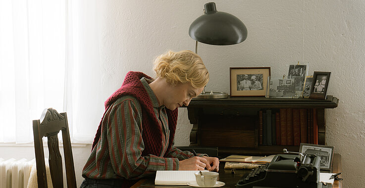 Die Tagebücher berichten von Lindgrens Leiden am Krieg und der Entstehung eines nie dagewesenen Kinderbuchs: Pippi Langstrumpf.