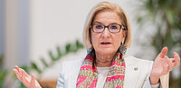 Portrait Johanna Mikl-Leitner