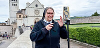 Via Social Media berichtet die österreichischen Franziskanerin Ida Vorel aus Assisi.