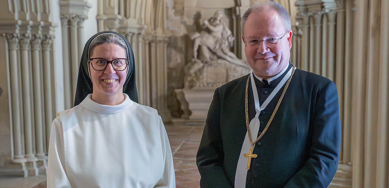 Priorin Franziska Madl und Propst Anton Höslinger leiten als Vorsitzende die Österreichische Ordenskonferenz. 