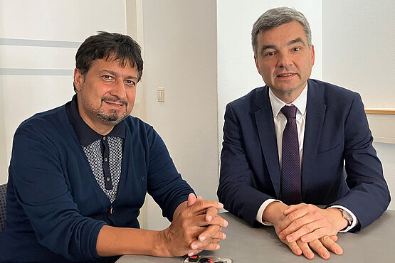 Den Auftakt der radio klassik Sommergespräche macht Wolfgang Peschorn (rechts) mit Stefan Hauser (links).